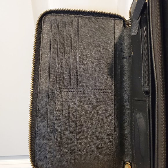 Kate Spade black large wallet. NWOT. - Picture 7 of 8